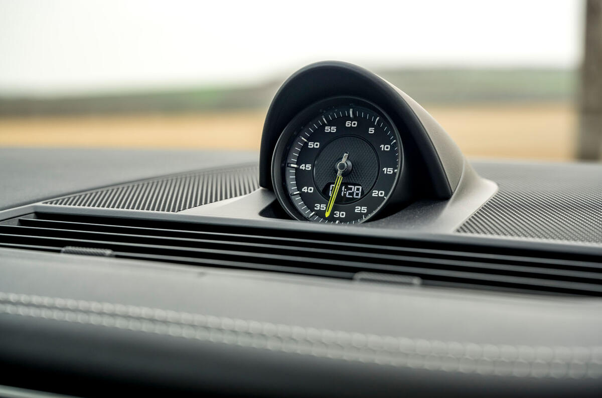 11 Porsche Panamera Turbo S E Hybrid ST 2021 UK FD sport chrono pack