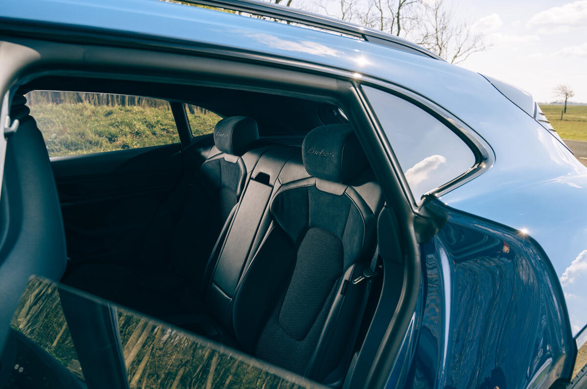 11 Porsche Taycan Cross Turismo 2021 LHD rear seats