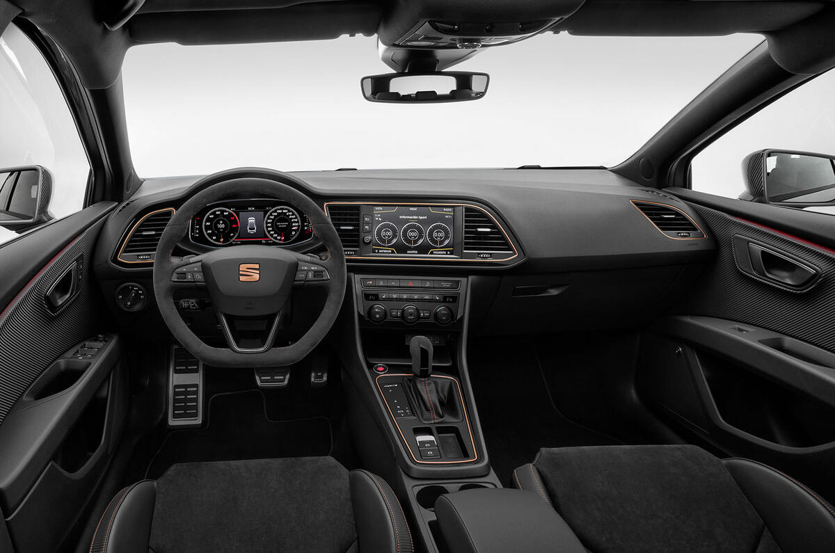 Seat Leon Cupra R ST 2019 first drive review - cabin