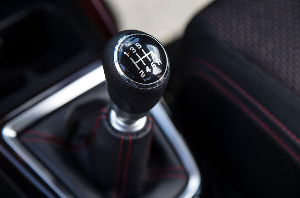 Suzuki Swift Sport 2018 long-term review gearstick