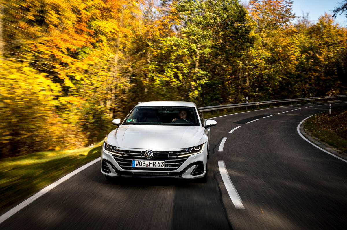 Volkswagen Arteon Shooting Brake eHybrid 2020 : premier bilan de conduite - dans les virages