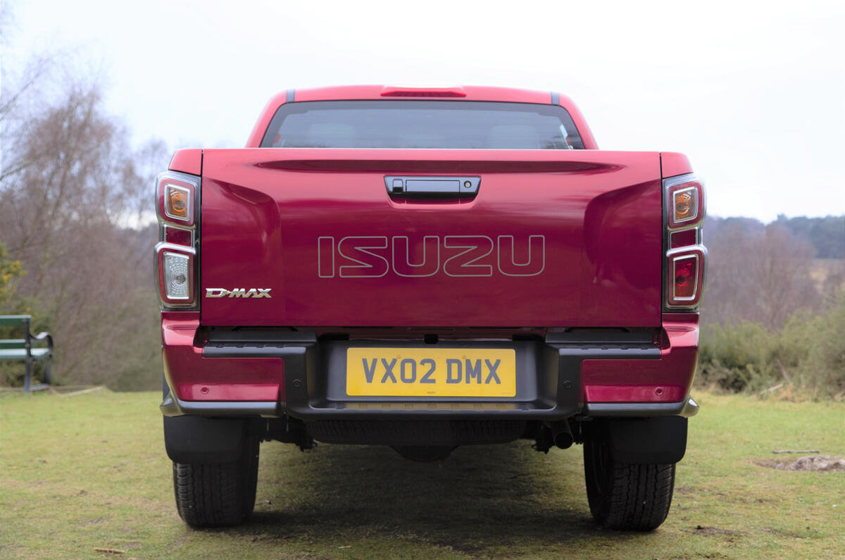 11 Isuzu D-Max