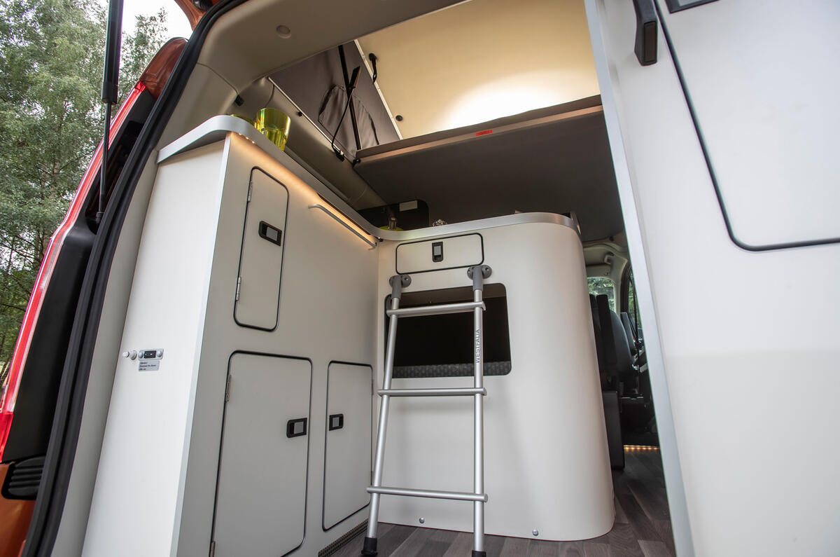 12 Ford Transit Nugget 2021 UK FD storage