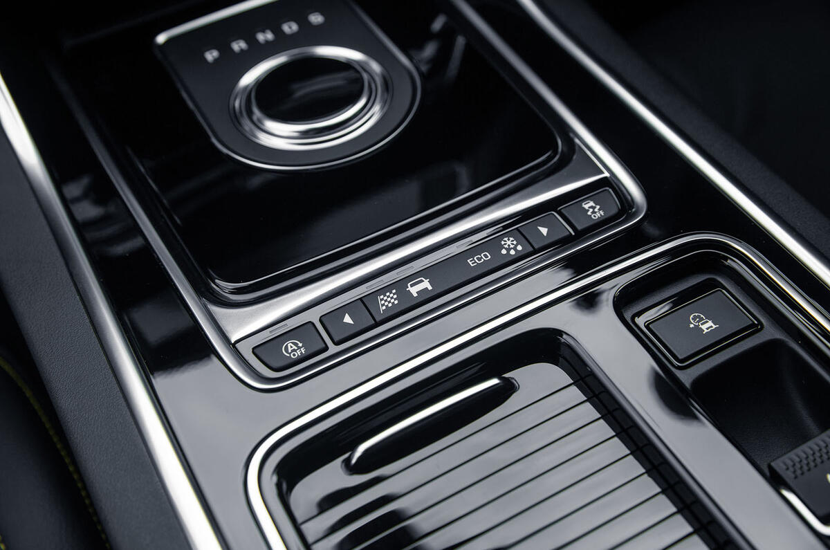 Jaguar Xe 300 Sport 2018 Uk Review Autocar