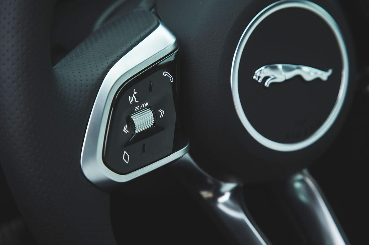 Jaguar XE P300 2019 first drive review - steering wheel buttons