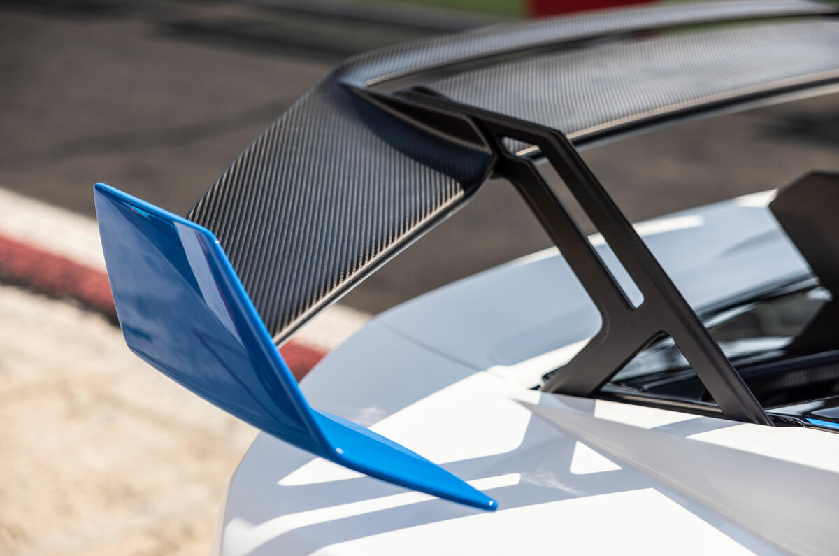 12 Lamborghini Huracan STO 2021 FD spoiler