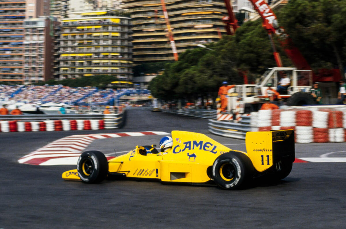 Lotus 102 1990 - static side