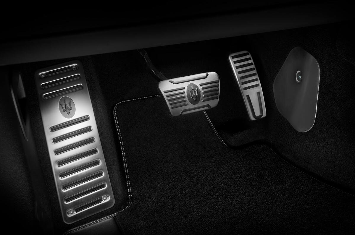 Maserati Levante Trofeo 2019 first drive review - pedals