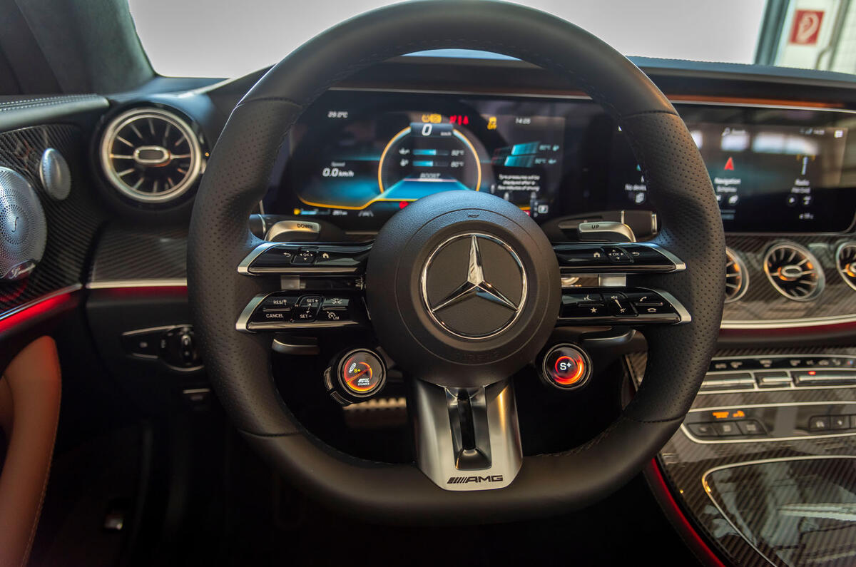 Mercedes-AMG E53 Cabriolet 2020 : premier bilan de la conduite - volant