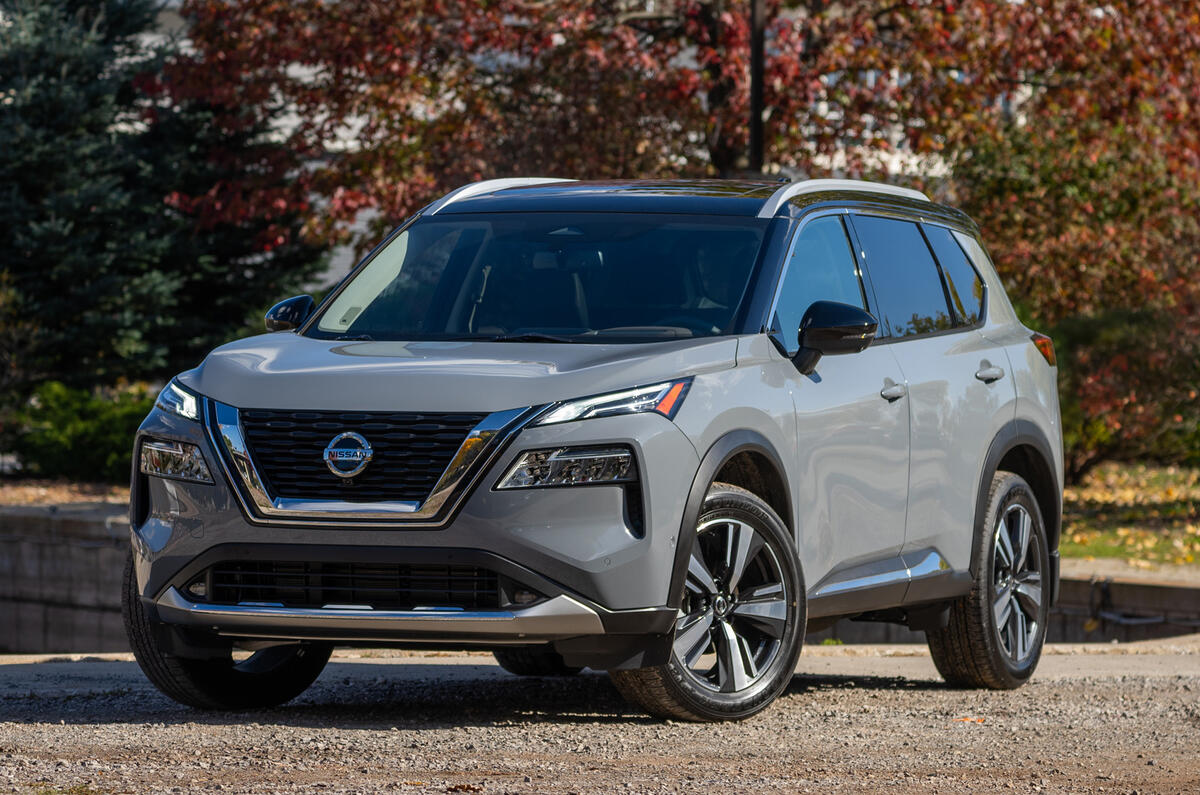 12 Nissan Rogue 2021 USA FD avant statique