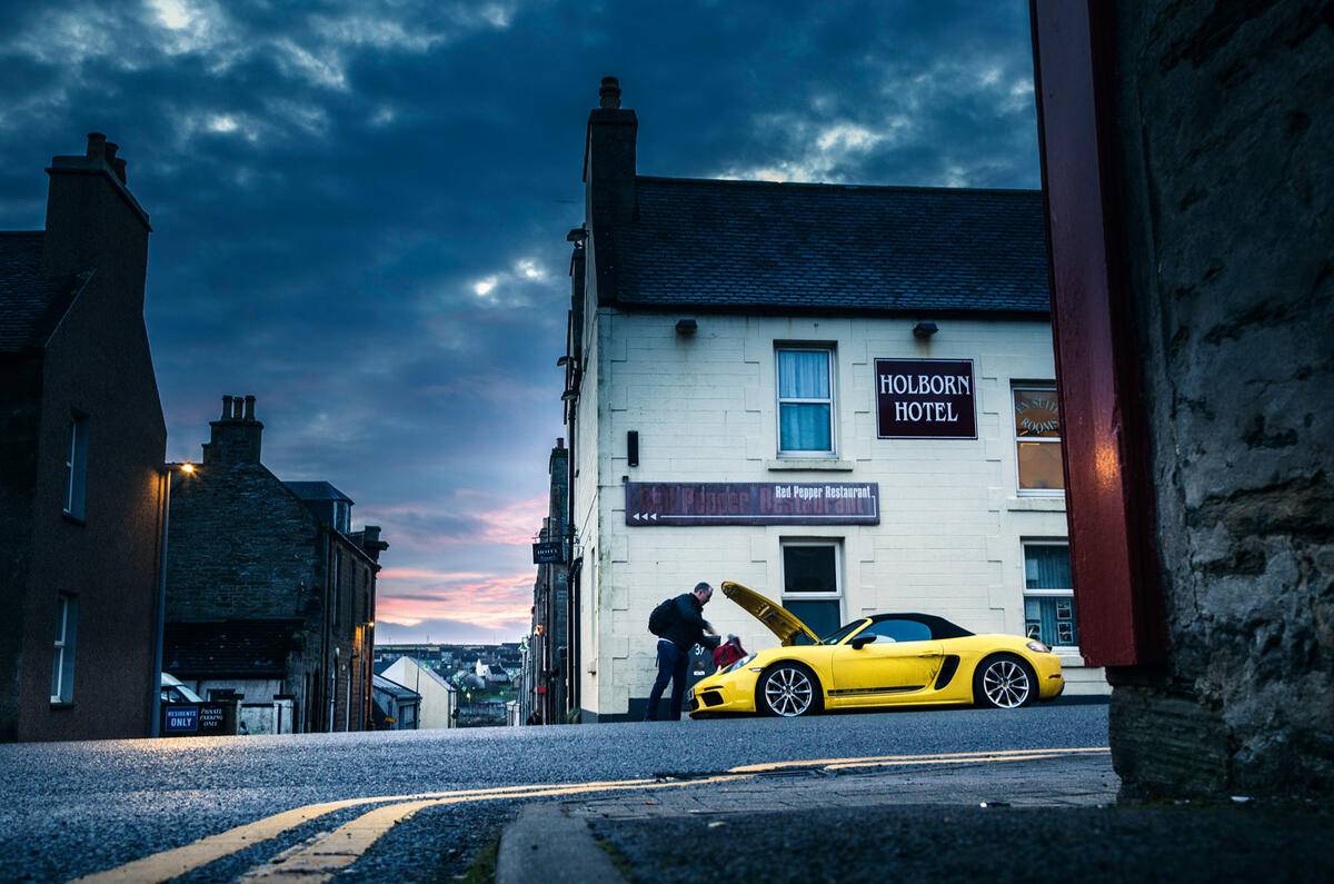 [Image: 12-porsche-boxster-t-2019-static-side.jpg?itok=bnNg6krM]