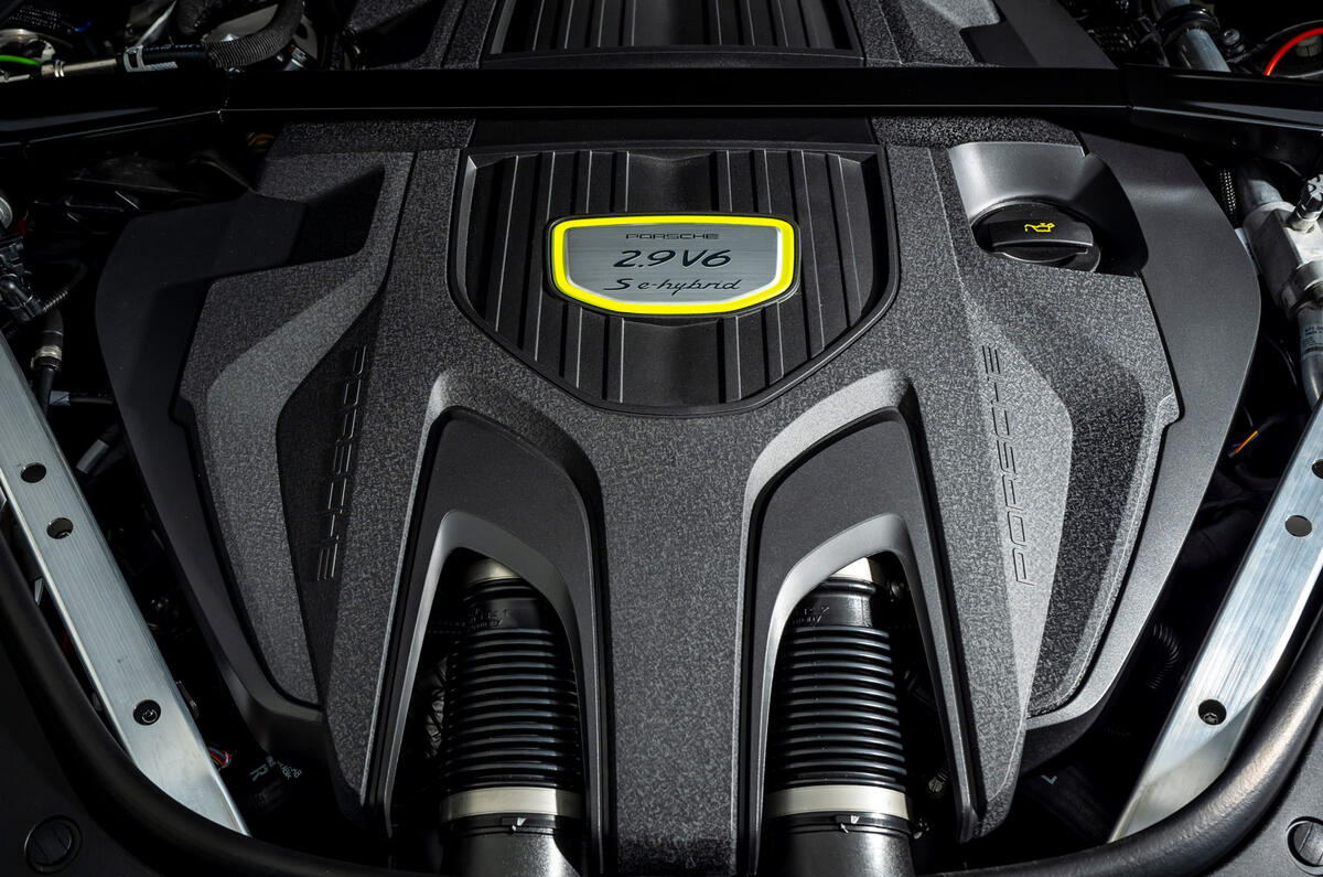 12 Porsche Panamera 4 ehybrid sport turismo 2022 UK review engine