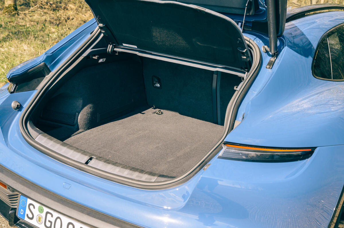 12 Porsche Taycan Cross Turismo 2021 LHD boot