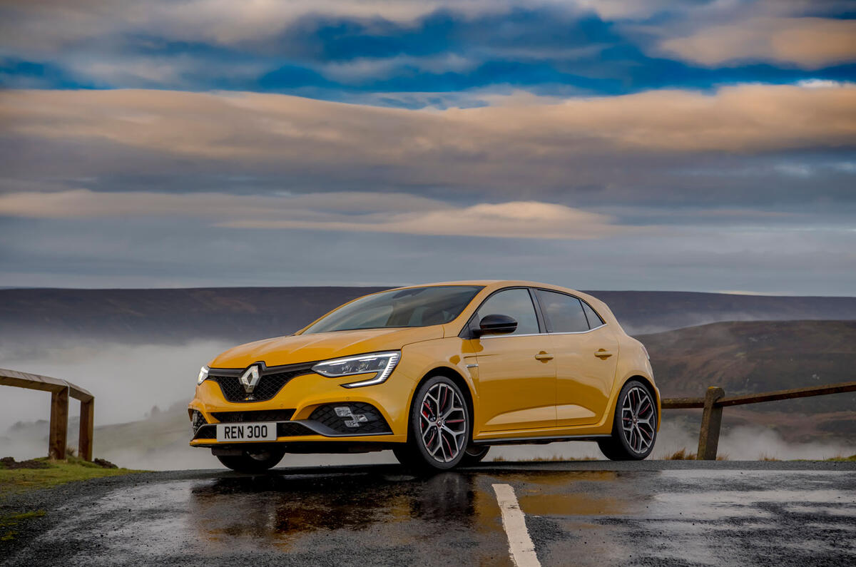 12 Renault Megane RS 300 Trophy 2021 : premier bilan de conduite au Royaume-Uni