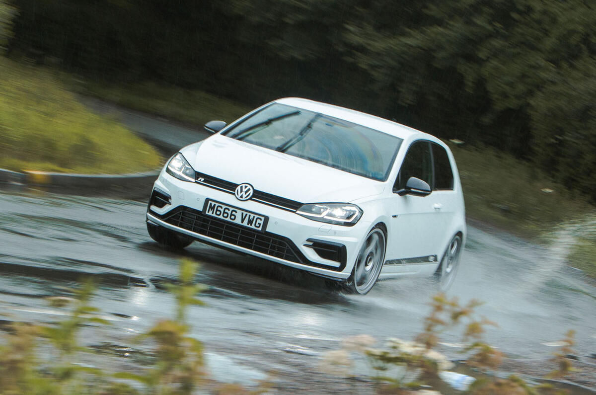 Volkswagen Golf R m52 2019 UK first drive review - cornering front