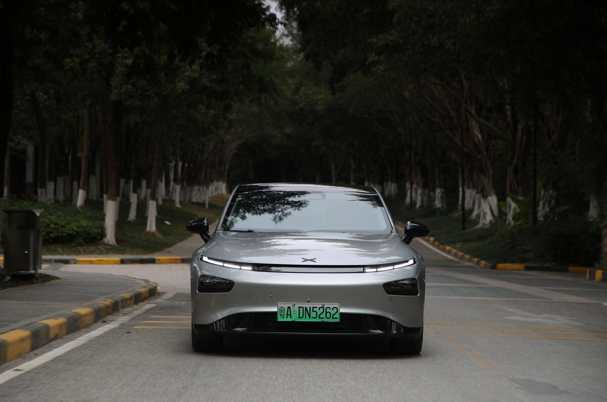 12 Xpeng P7 super longue portée Premium 2021 : examen du nez statique