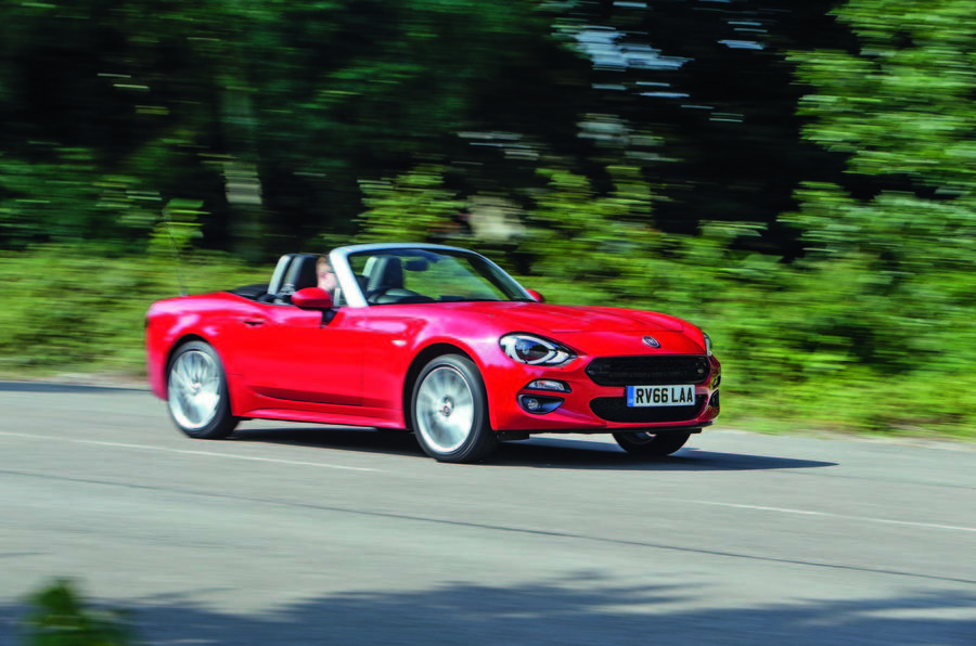 Fiat 124 Spider driving - front