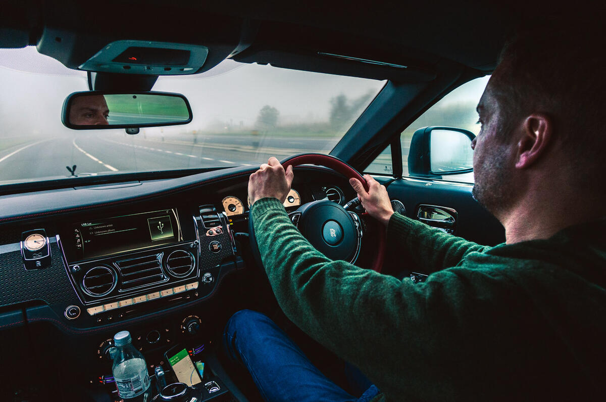 [Image: 12_rolls_royce_dawn_2016_interior_0.jpg?itok=H0GPxzzV]