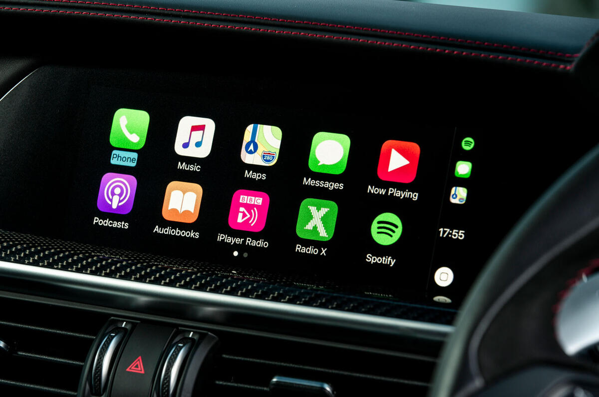 Alfa Romeo Stelvio Quadrifoglio 2018 UK RHD first drive - infotainment carplay