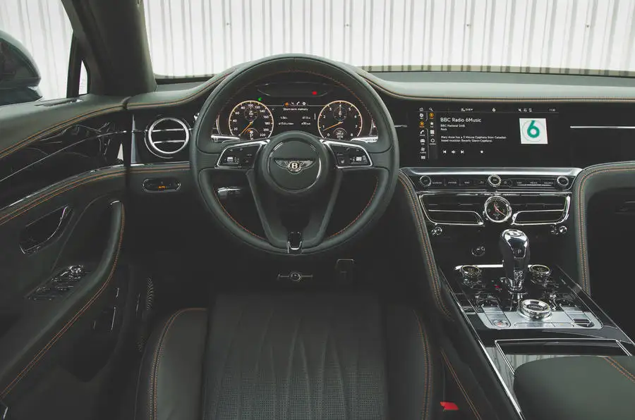 Bentley Flying Spur 2020 : premier bilan de la conduite au Royaume-Uni - tableau de bord