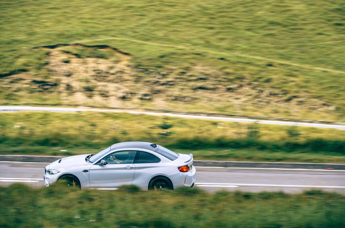 BMW M2 CS - hero side