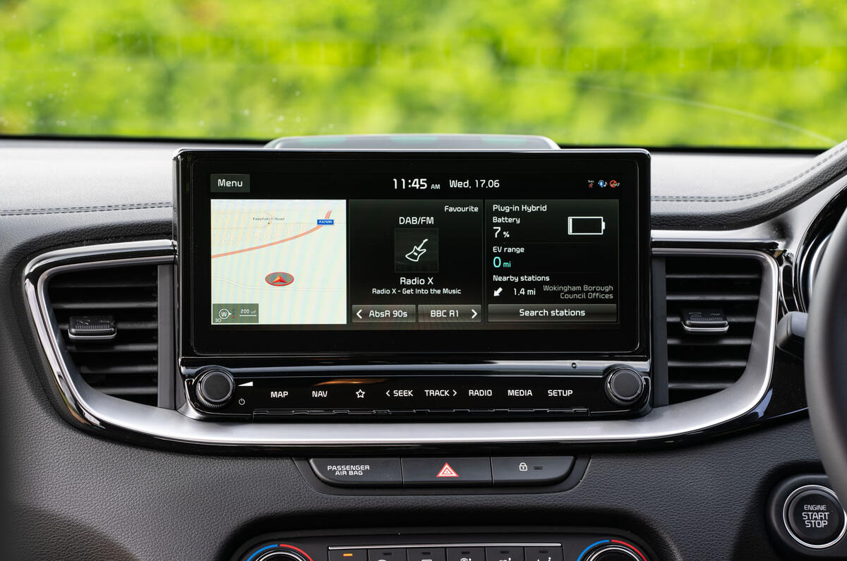 Kia Xceed plug-in hybrid 2020 UK first drive review - infotainment