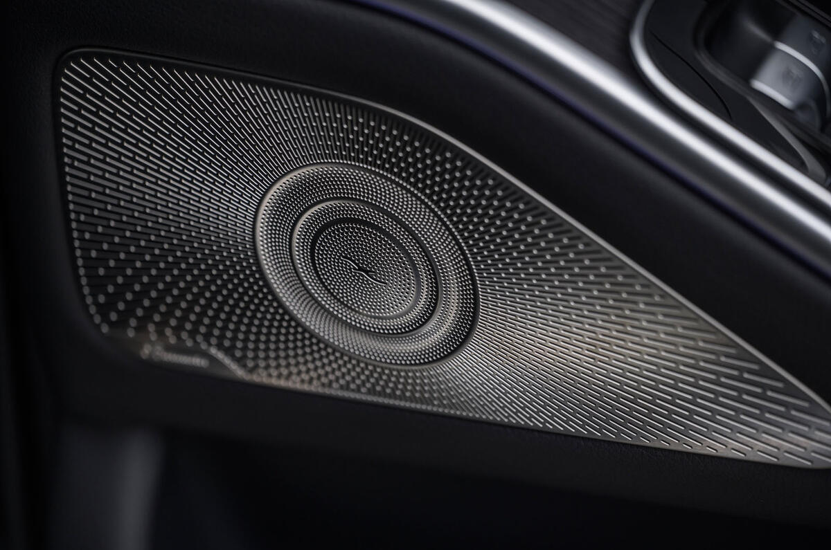 13 Mercedes S Class S400d 2021 UK FD speakers