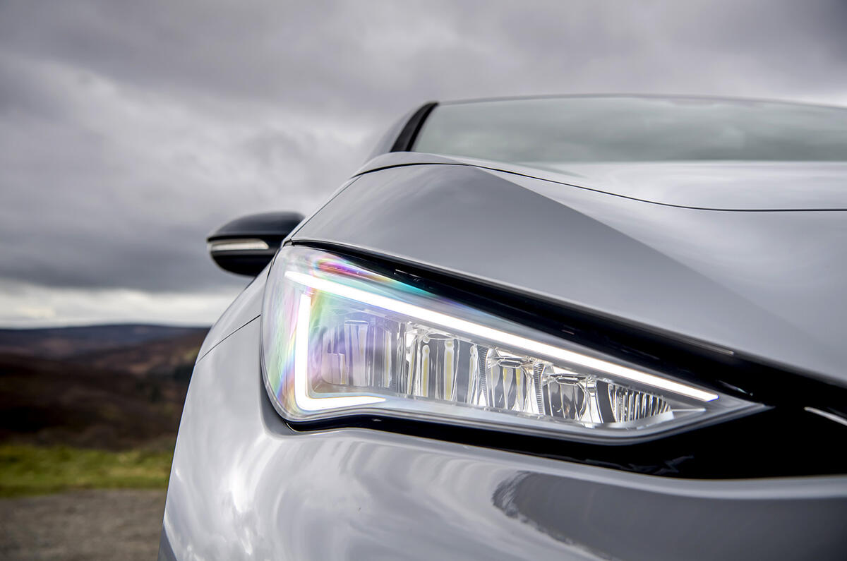 13 Cupra Born 58kWh headlight