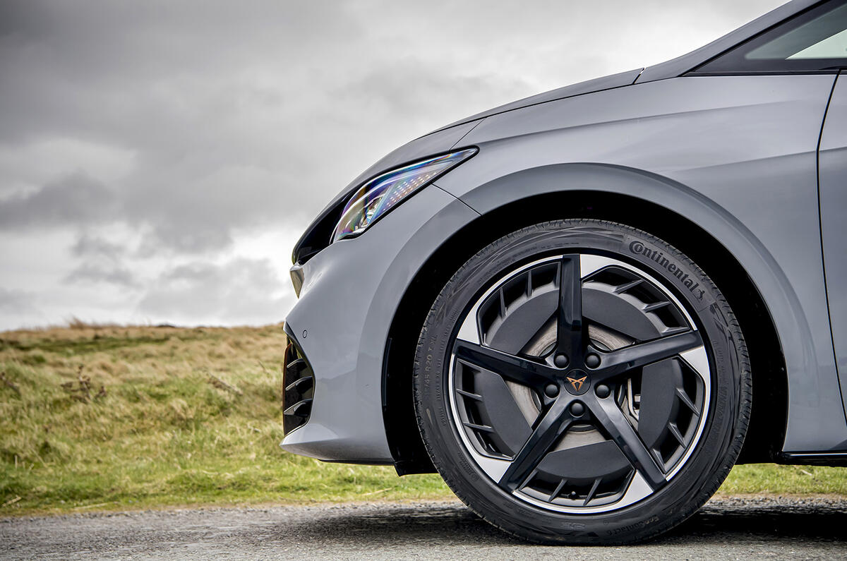 13 Cupra Born 58kWh wheel