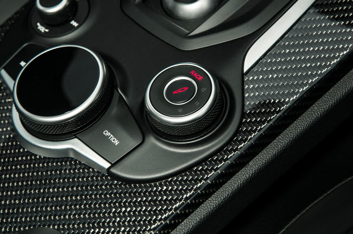 Alfa Romeo Stelvio Quadrifoglio 2018 UK RHD first drive - drive mode dials