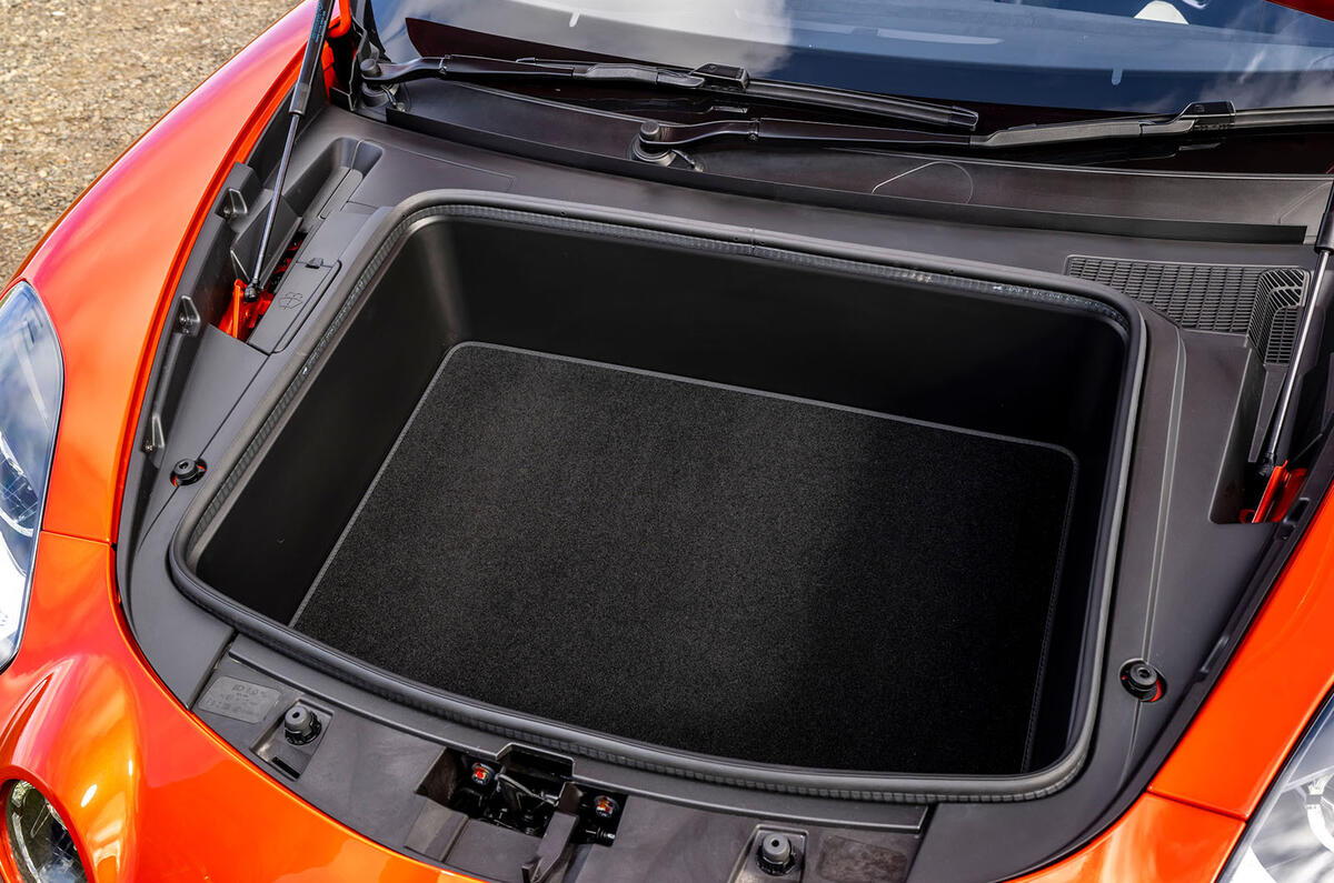 14 Alpine A110 S 2022 UE : essai de conduite - froot