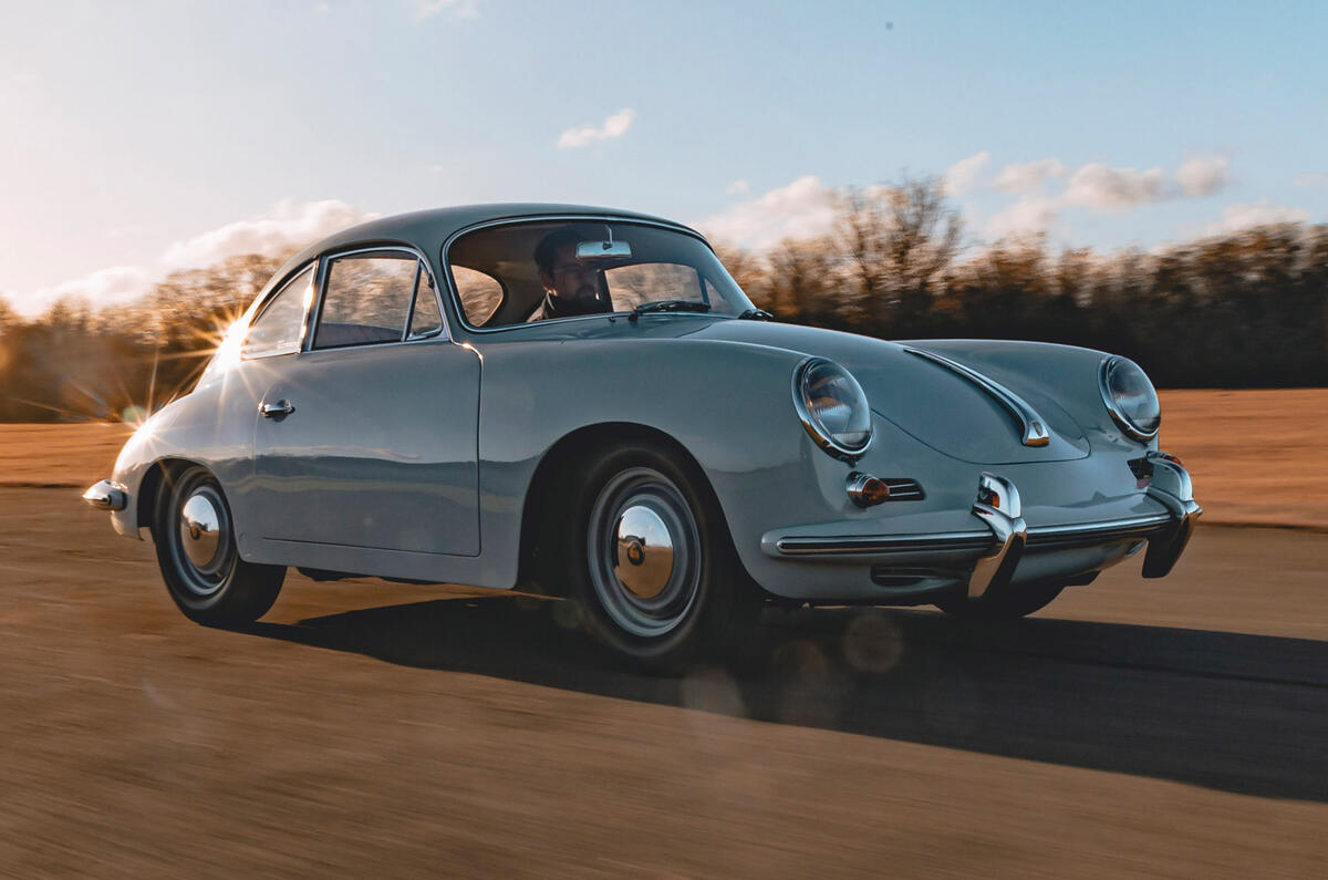 14 Electrogenic Porsche 356 2022 premier essai essai avant piste