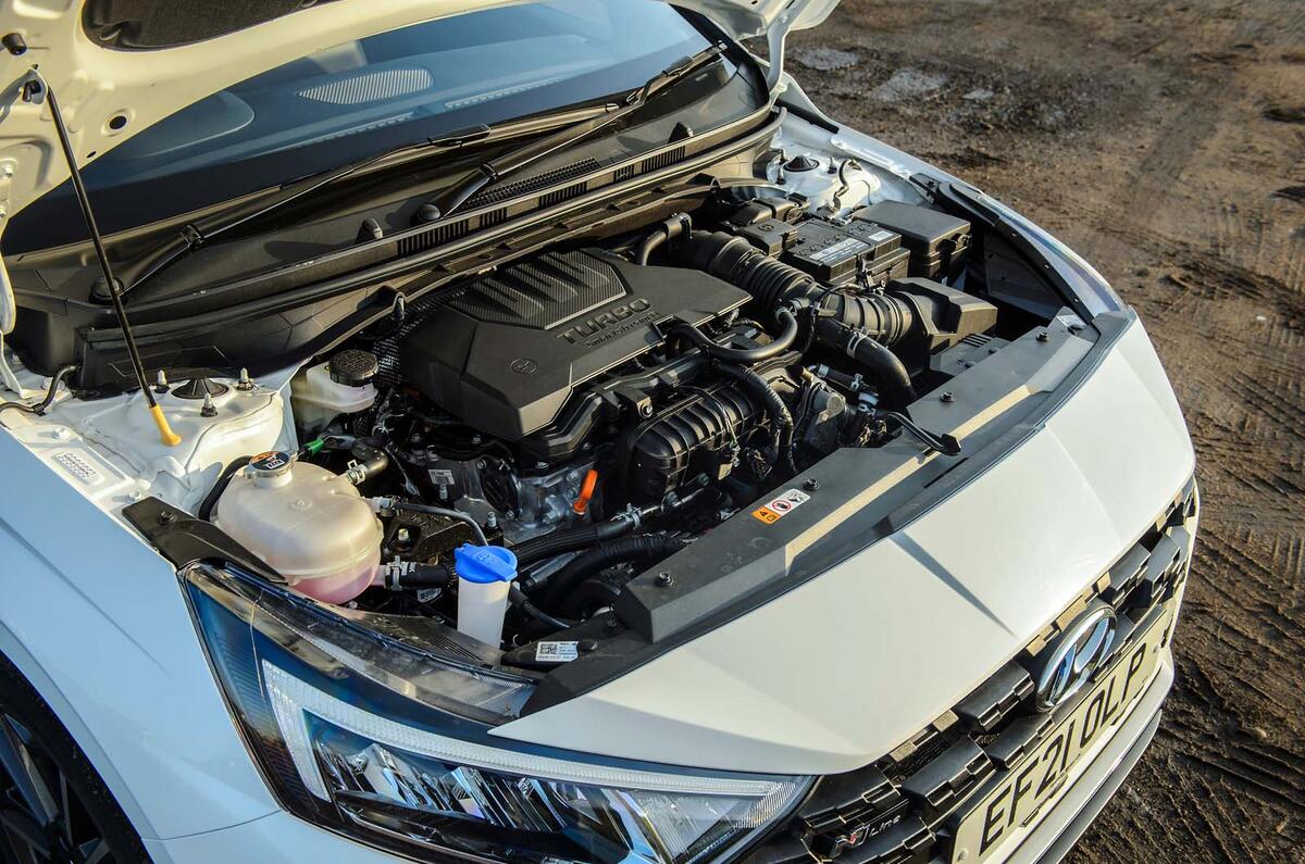 14 Hyundai i20N Line 2021 FD moteur