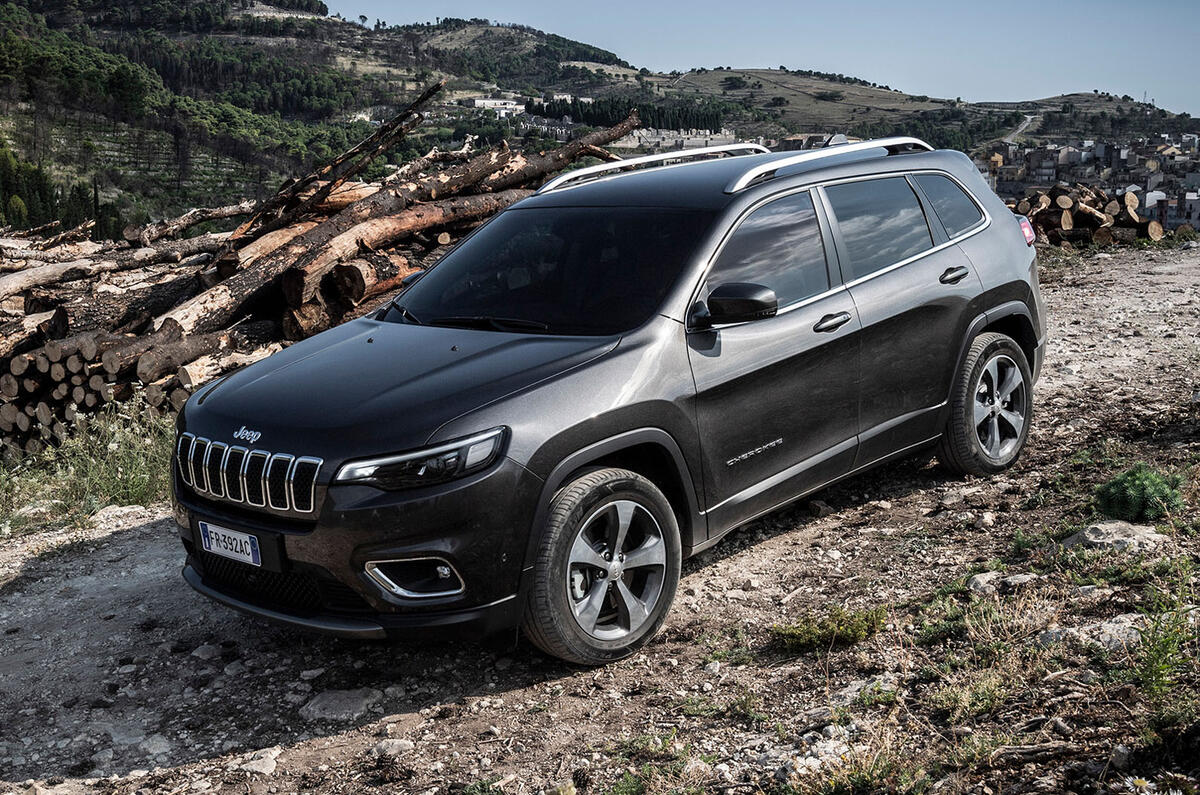 Jeep Cherokee Limited 2018 first drive review static offroad front