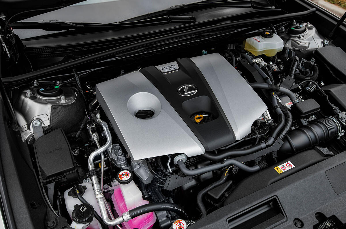 Lexus ES 300h 2019 review | Autocar