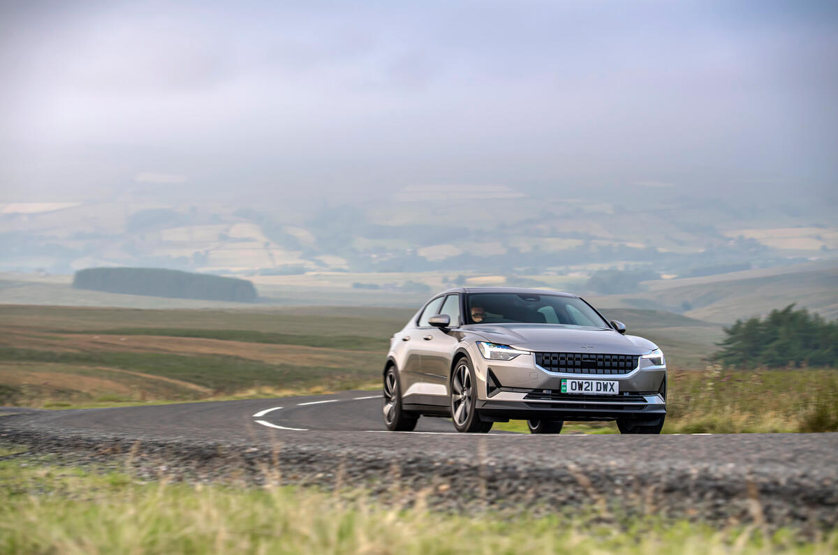 14 Polestar 2 single motor 2021 UE FD sur la route avant