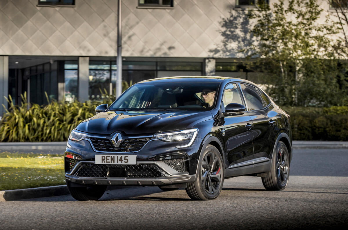 14 Renault Arkana 2021 UE FD sur route avant