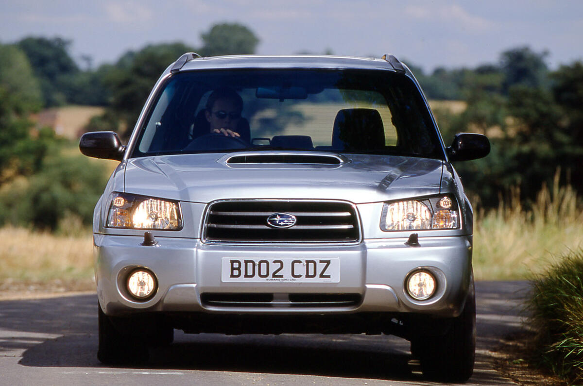 Subaru Forester Turbo - hero front
