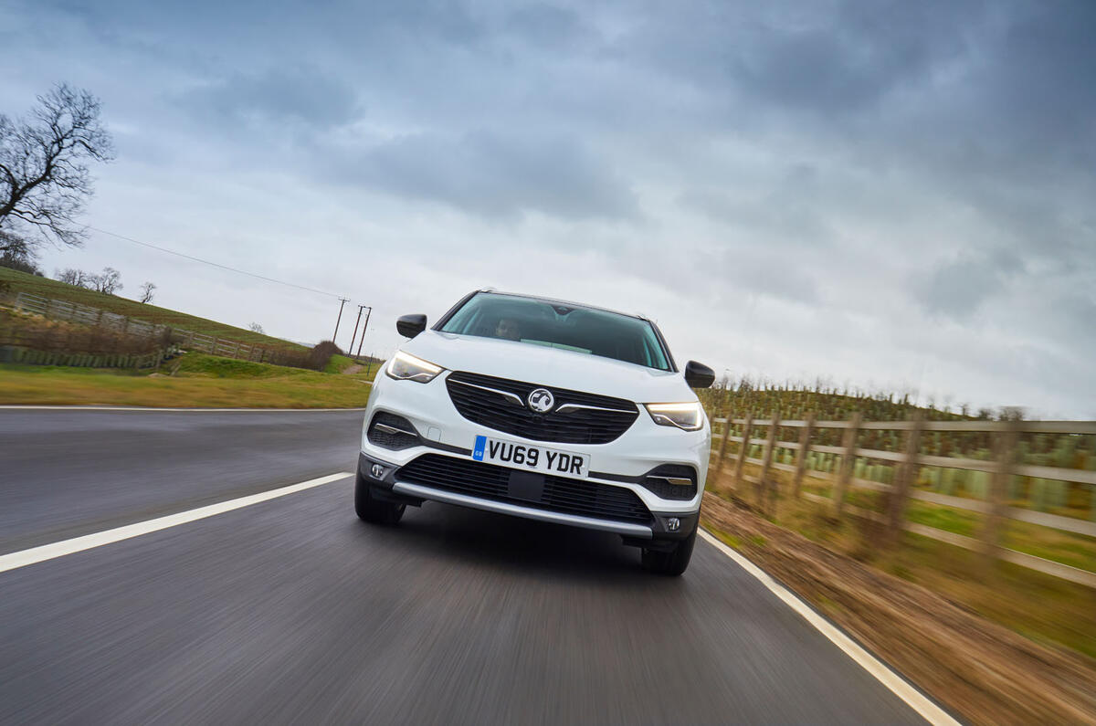 Vauxhall Grandland X Hybrid4 2020 : premier bilan de conduite au Royaume-Uni