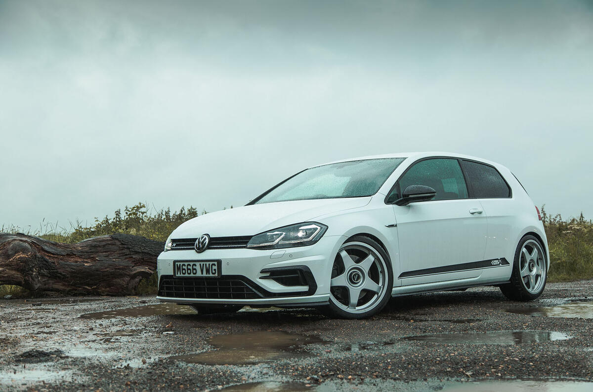 Volkswagen Golf R m52 2019 UK first drive review - static