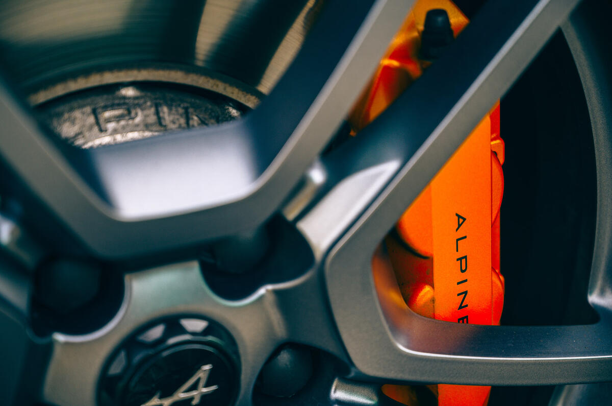 Alpine A110 S - wheel