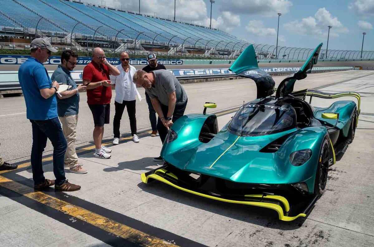 15 aston martin valkyrie amr pro