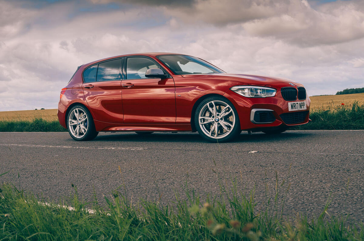 Oiseaux BMW m140i 2020 : premier bilan de conduite au Royaume-Uni - statique