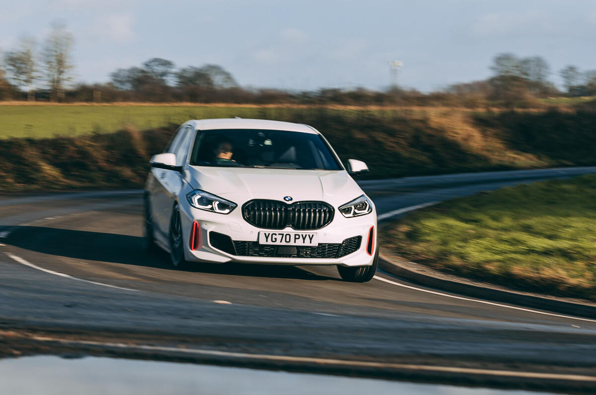 15 BMW 1 Série 128ti 2021 : premier examen de conduite sur la route au Royaume-Uni