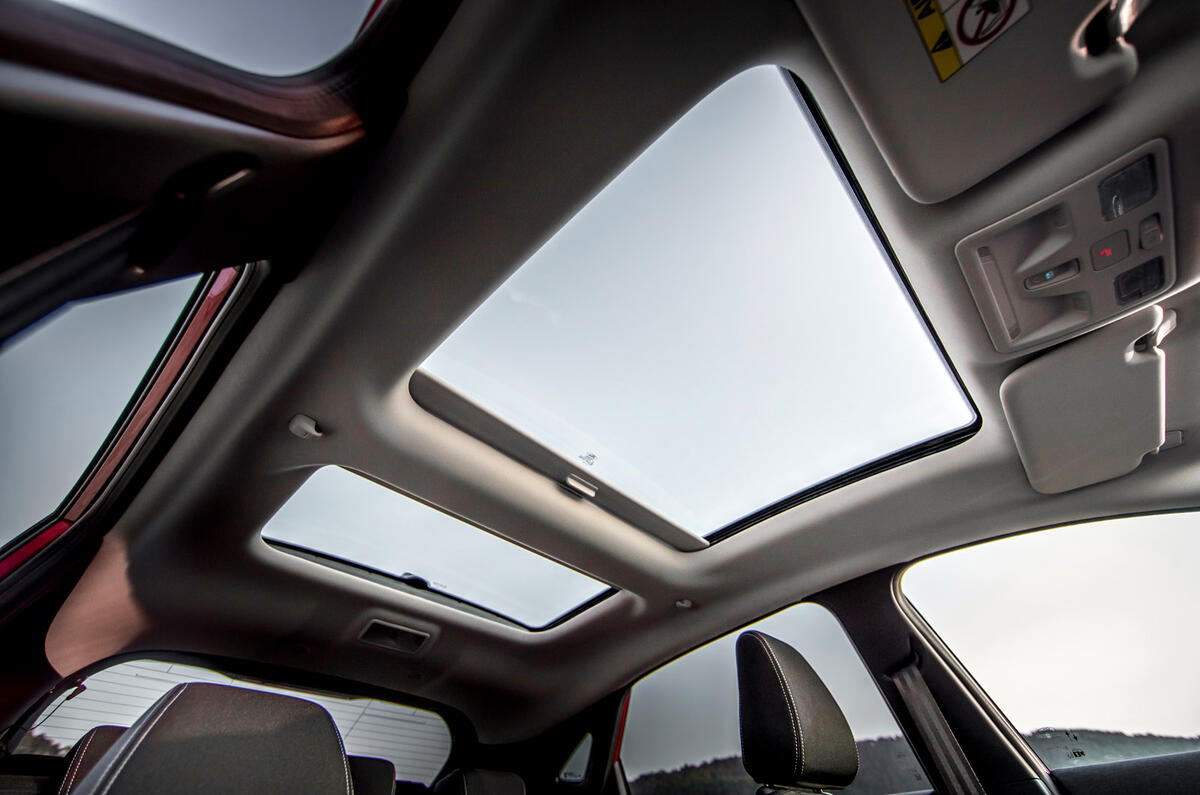 ford puma with sunroof