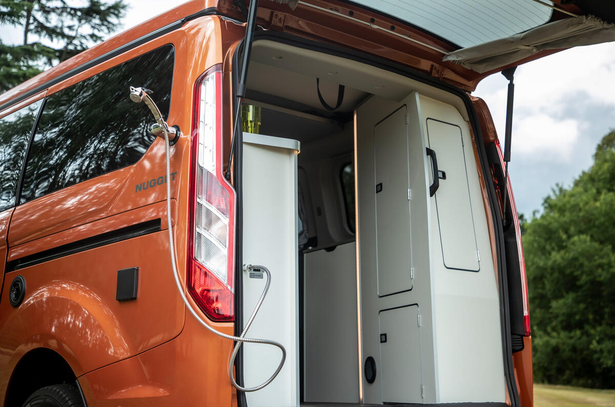 15 Ford Transit Nugget 2021 UK FD shower
