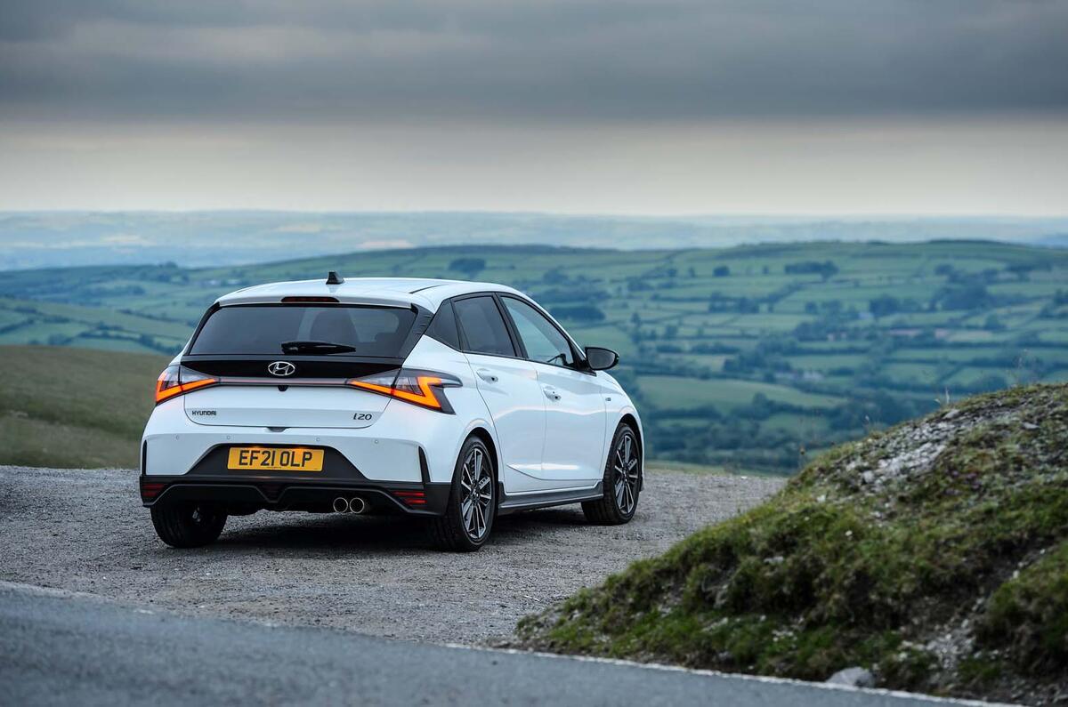 15 Hyundai i20N Line 2021 FD statique arrière