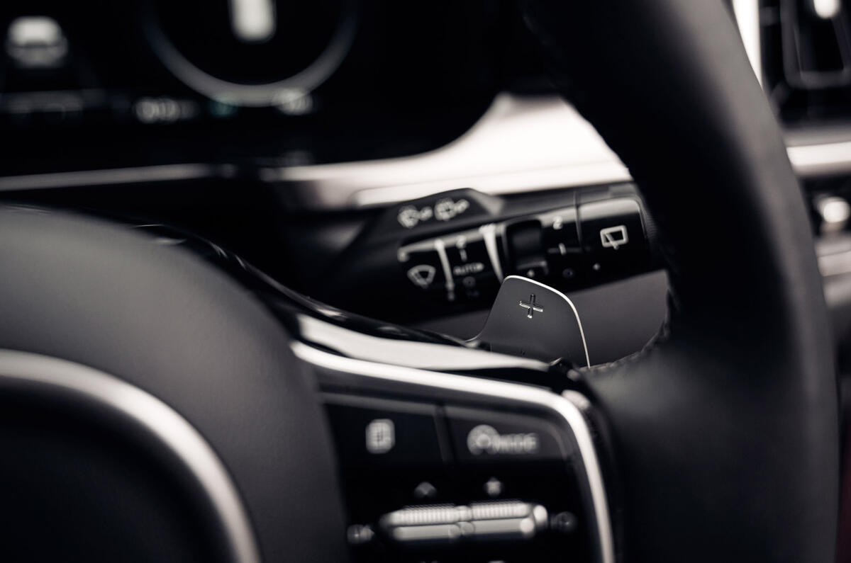 15 Kia Sorento PHEV 2021 UK first drive review paddle shifters