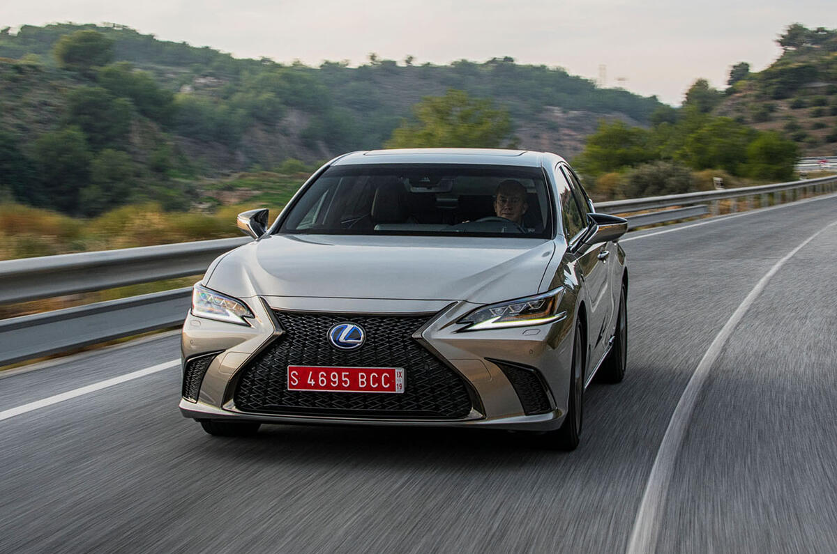 Lexus Es 300h 2019 Review Autocar
