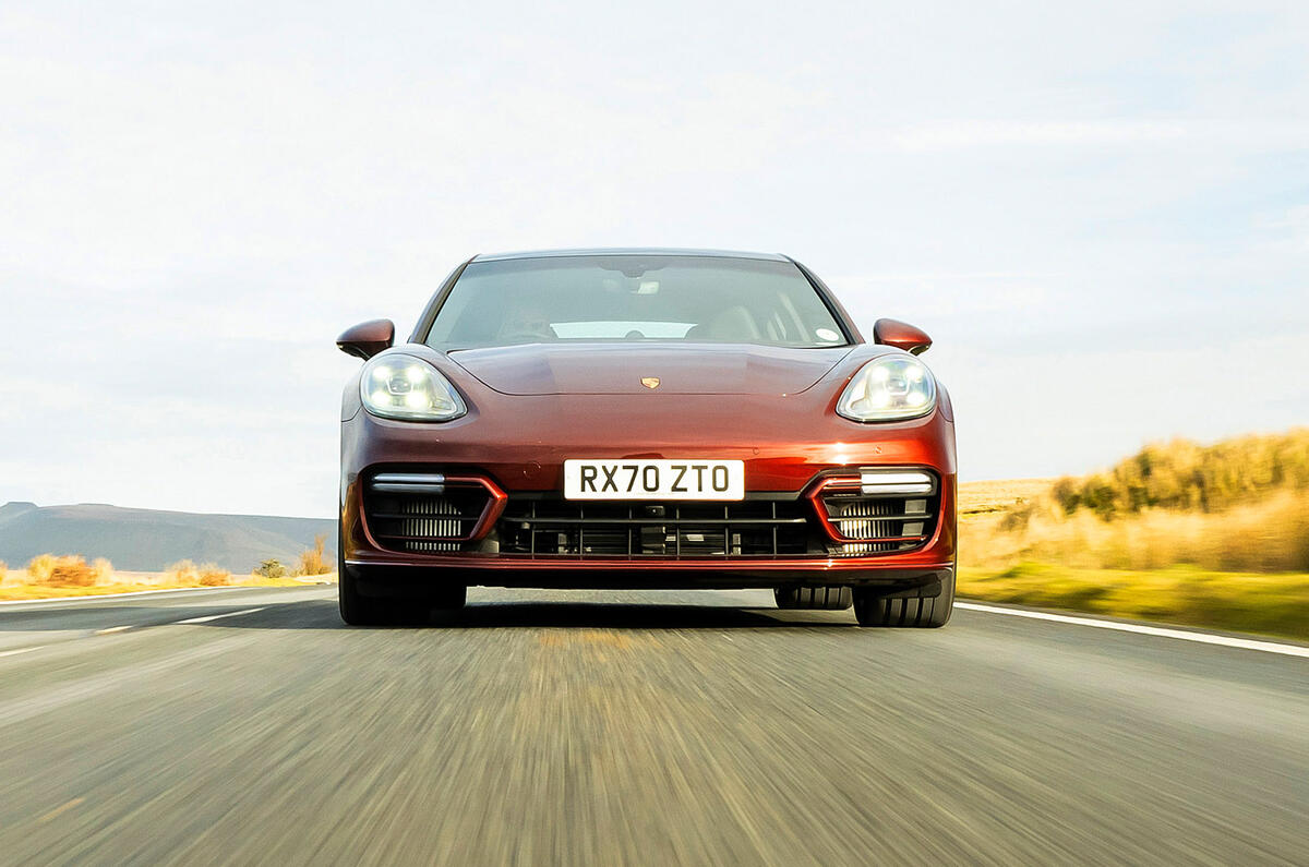 15 Porsche Panamera 4 ehybrid sport turismo 2022 UK review tracking nose